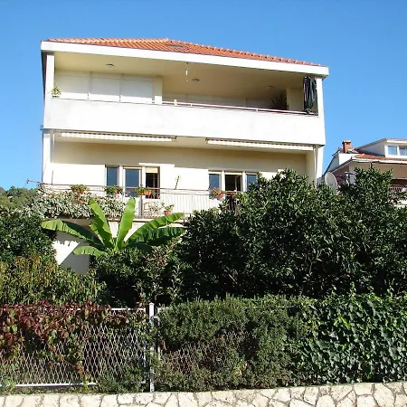 Laura - 20m From The Sea Apartmán Trogir